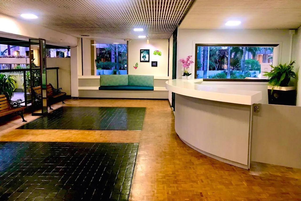 Waikiki 2 Bedrooms, 1 Bath, Free Parking, Sleep 6 Honolulu 0*,