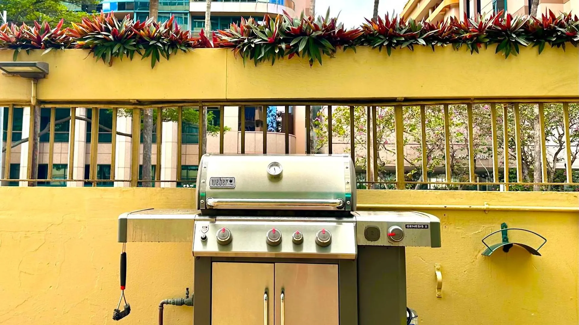 Waikiki 2 Bedrooms, 1 Bath, Free Parking, Sleep 6 Honolulu 0*,
