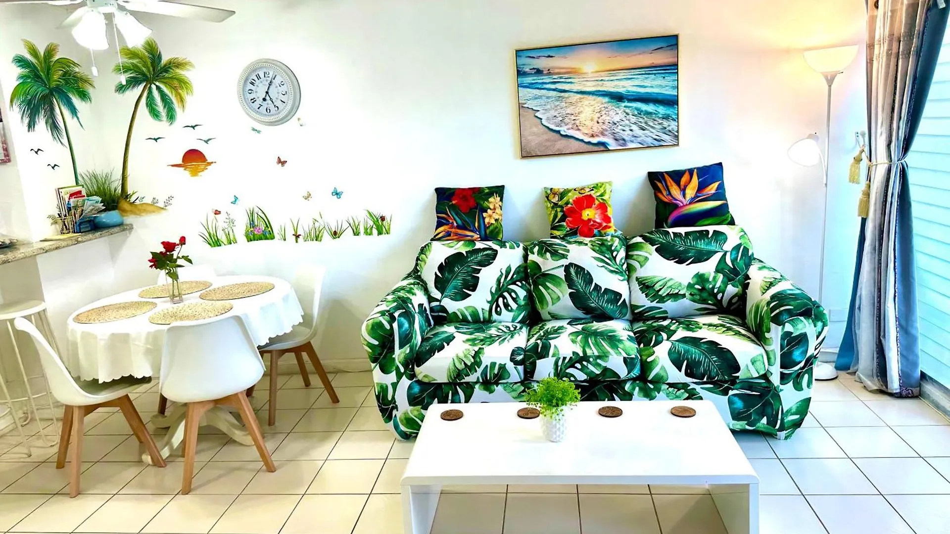 Apartment Waikiki 2 Bedrooms, 1 Bath, Free Parking, Sleep 6 Honolulu
