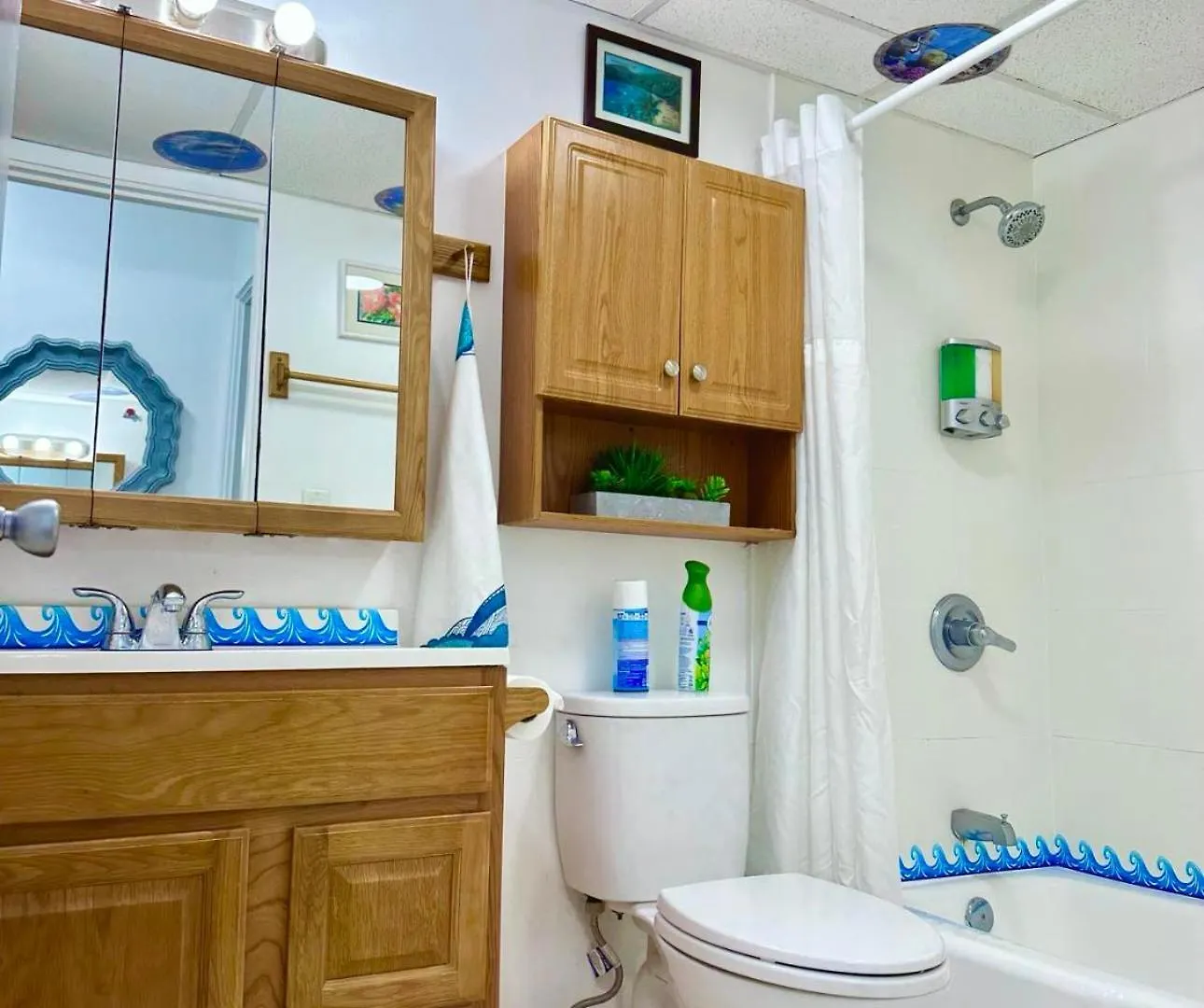 Apartment Waikiki 2 Bedrooms, 1 Bath, Free Parking, Sleep 6 Honolulu