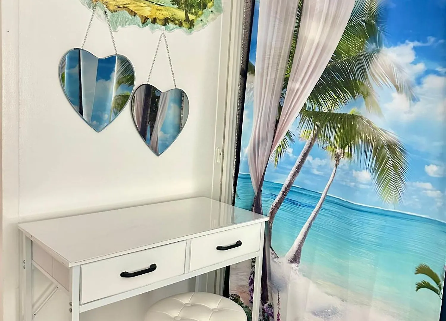 Apartment Waikiki 2 Bedrooms, 1 Bath, Free Parking, Sleep 6 Honolulu United States